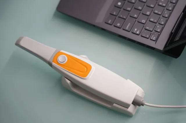 اورال اسکنر